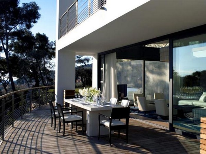 別墅設(shè)計的全景塞浦路斯海岸別墅